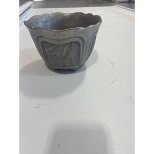 Bon Chef Augusta NJ Cast Aluminum Scalloped Ribbed Pewter Look Bowl 7.5 Inch